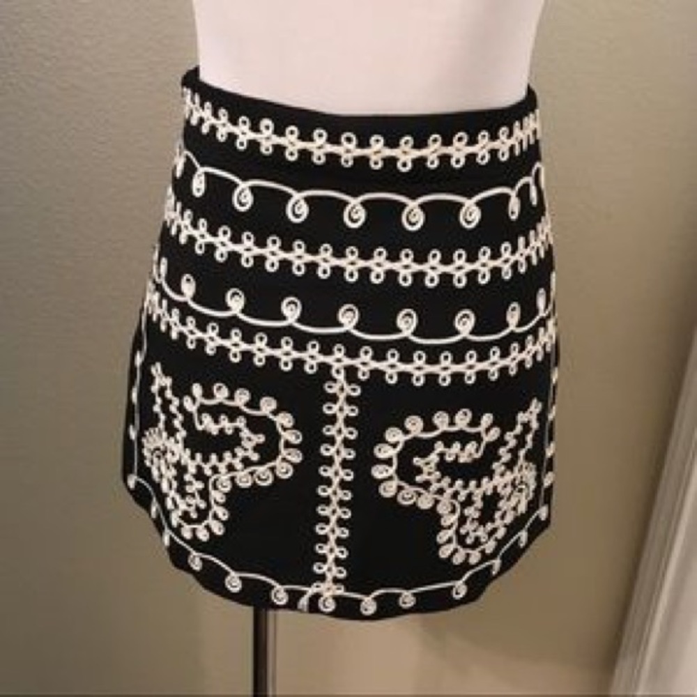 LF embroidered skirt